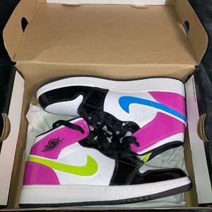 Air Jordan 1 Mid SE (GS)